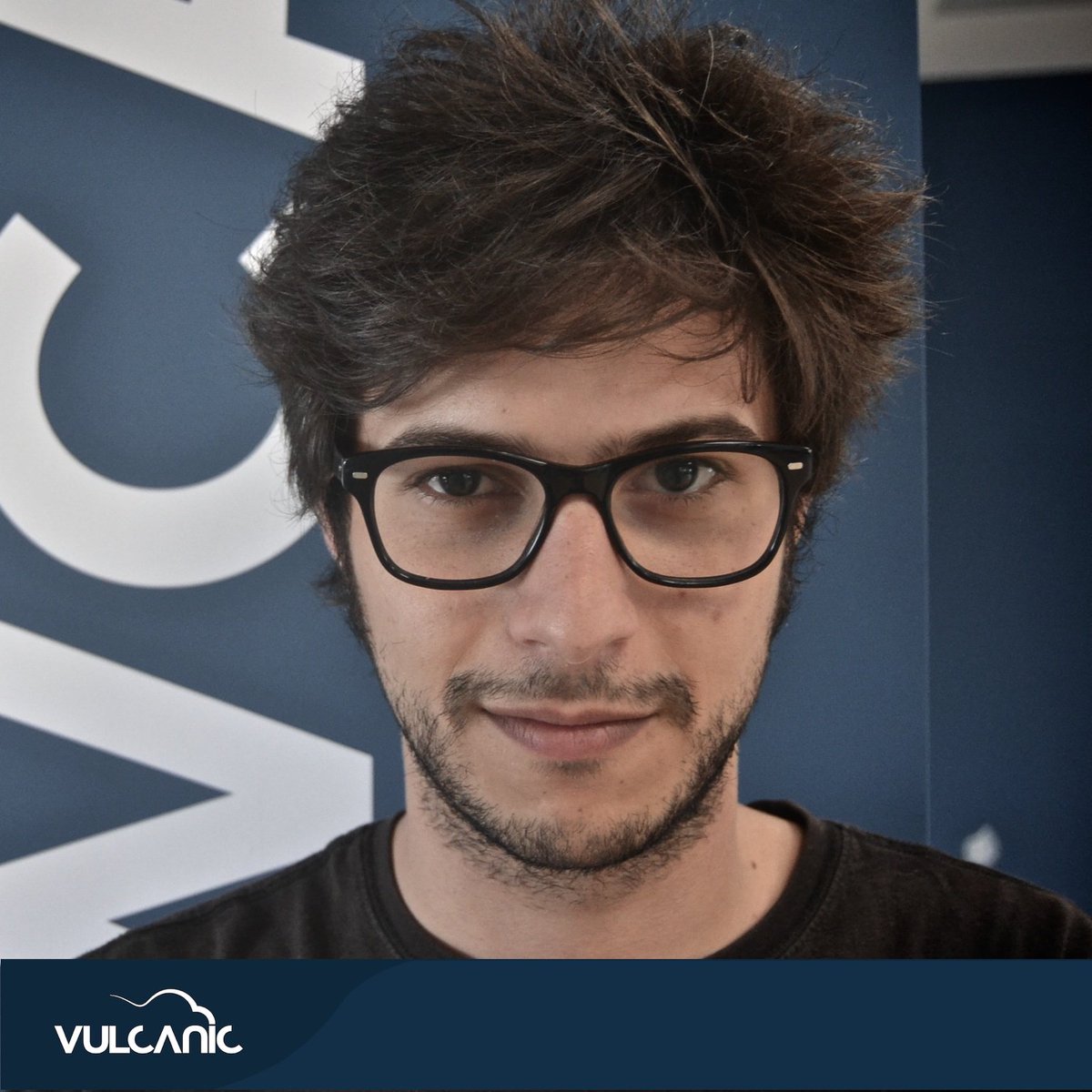 Ci vediamo alle 19 con <a href="/OmarAmato/">Omar Amato</a>, che spiegerà come realizzare le slide migliori per partecipare alla nostra call | …show-call-vulcanic-2017.eventbrite.it