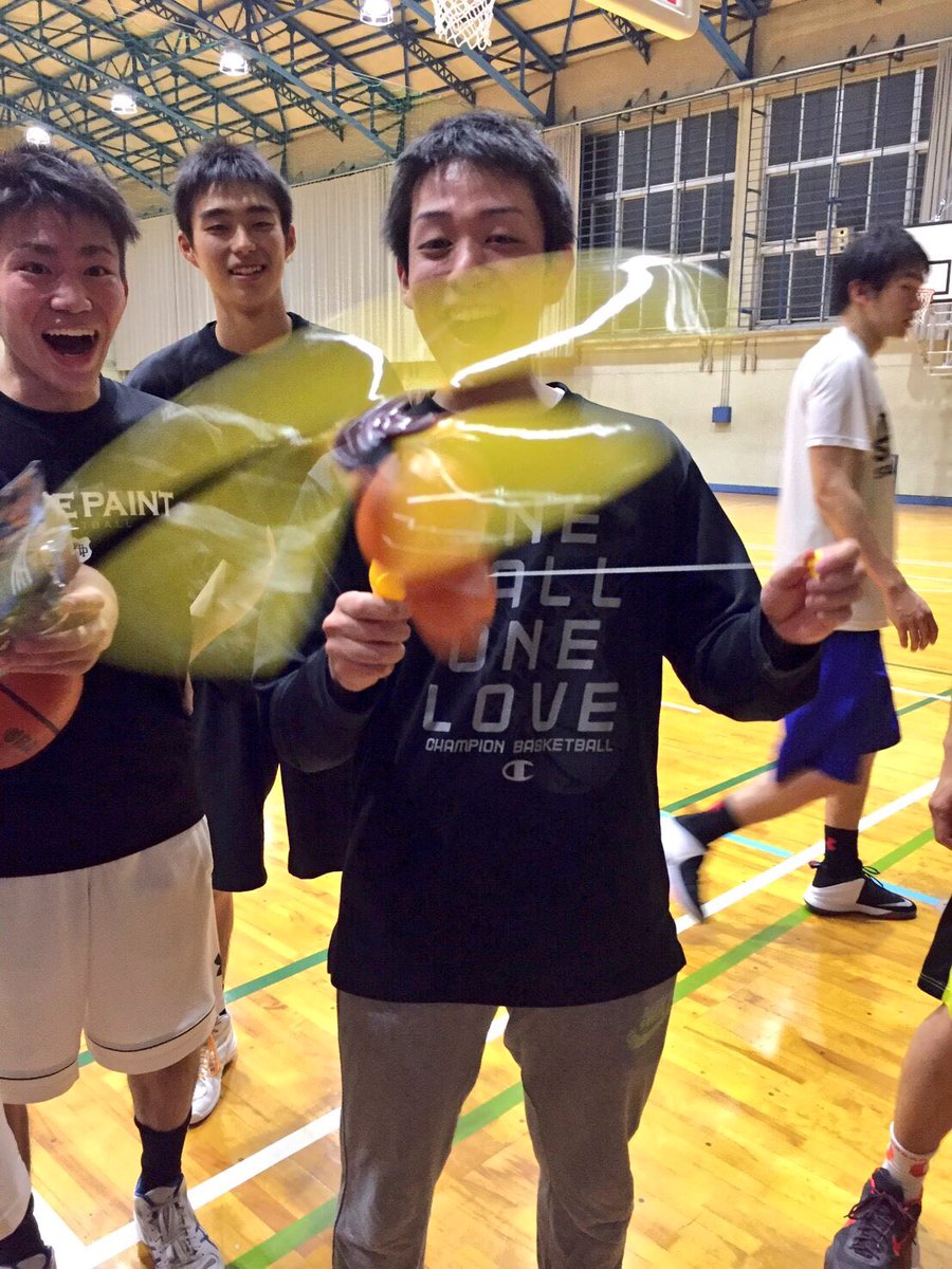 東京学芸大学男子バスケットボール部 Player S Pick Up 5 17 3 Naomitsu Yamada S Birthday 学芸男子バスケ部cap山田尚光が22歳になりました リア充率0 の4年生ですが 女子力満点の尚美がついにbasketballと結ばれました そろそろ本気出します