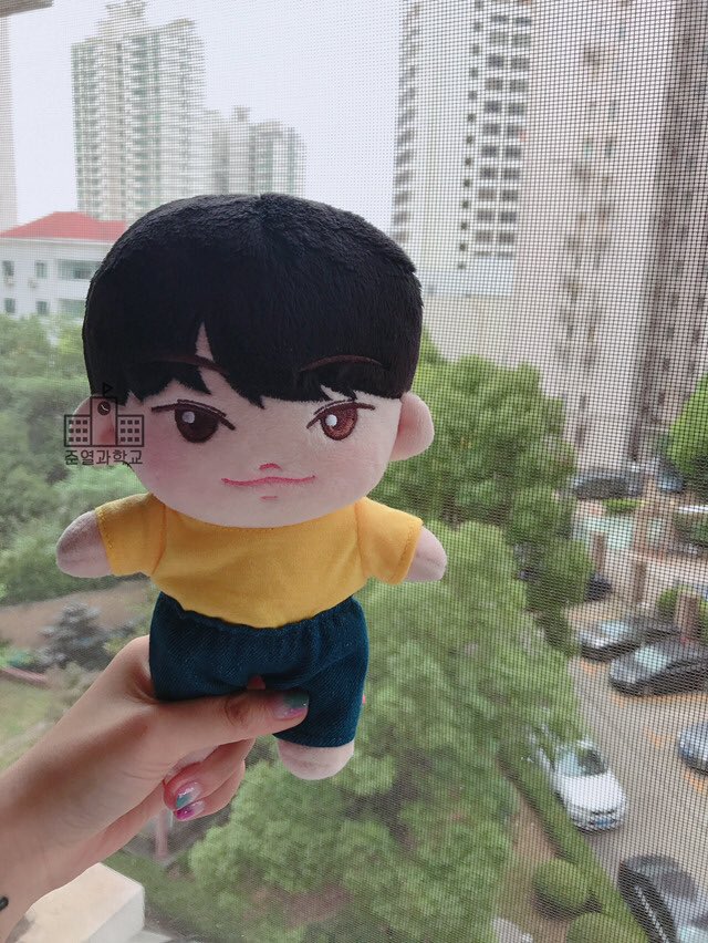 kkongyeoldb's tweet photo. 류준열 인형 https://t.co/TTBBF20dZt