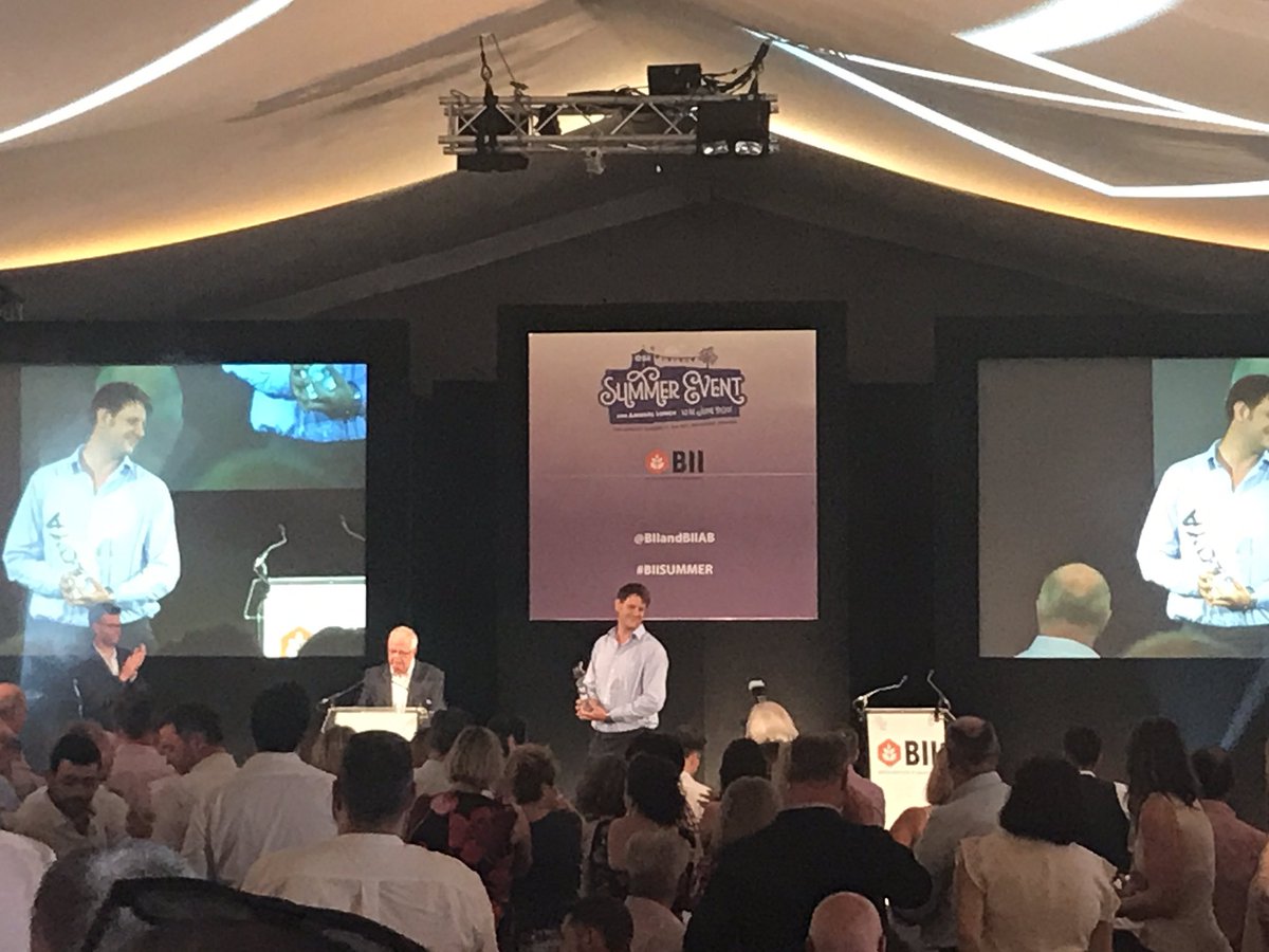 Admiral_Taverns's tweet photo. Huge congratulations to Mark Higgs from the Castle Inn, Warwickshire for being crowned @BIIandBIIAB Licensee of the Year! #BIISummer https://t.co/TKFiEPugVj