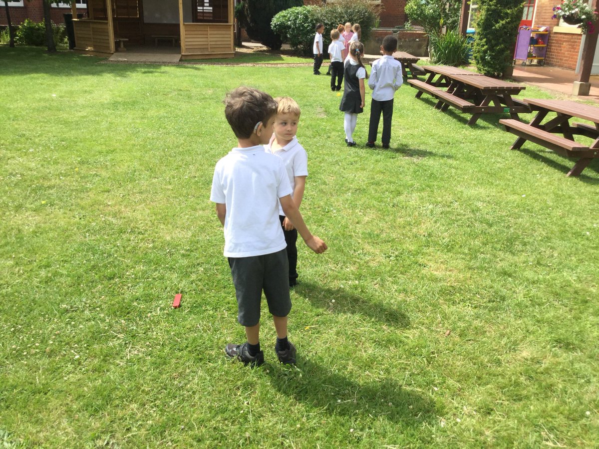 ThamesideSch's tweet photo. YSW treasure hunting. Robots following directions - ask us what the special ICT name for them is. #YSWtps #ICTtps #Mathstps https://t.co/DYH2QDxmW5