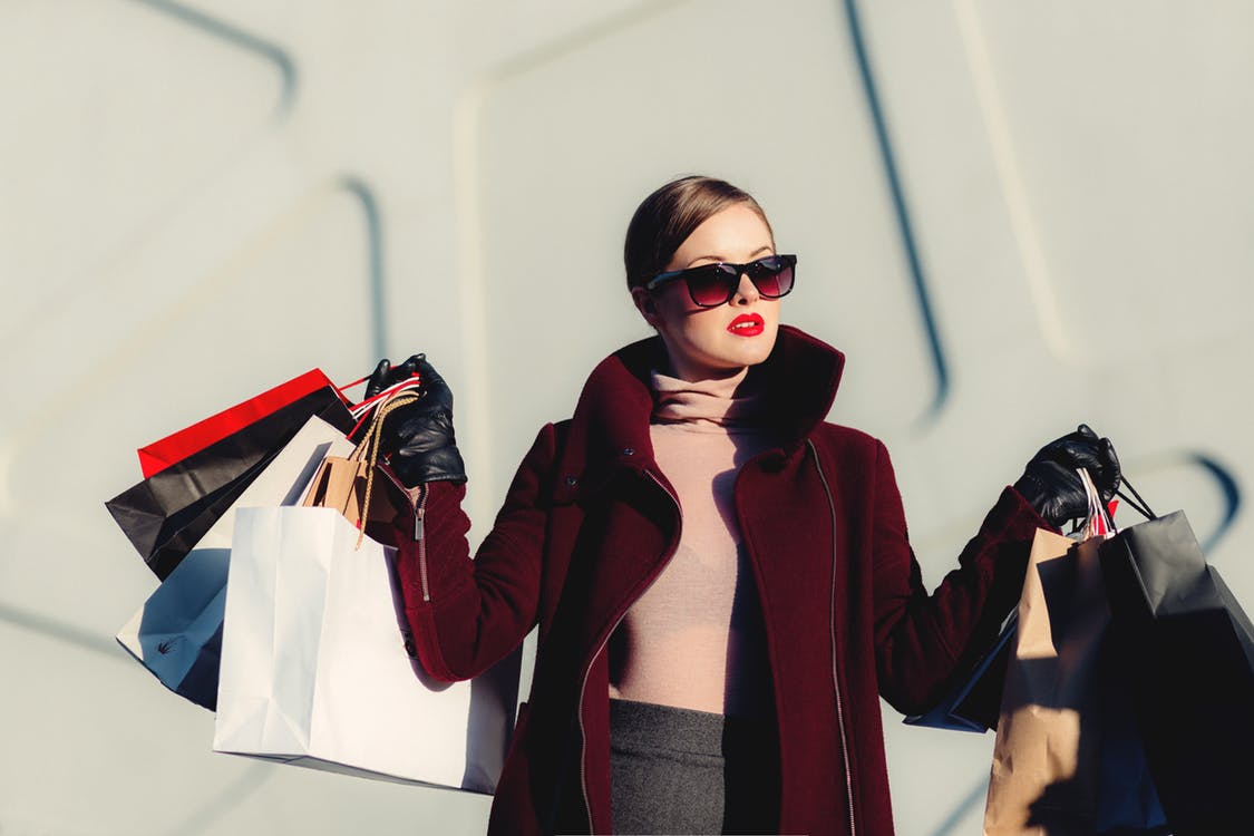 hawksearchAI's tweet photo. Four Customer-Centric Tips to Compete with #ECommerce Giants: https://t.co/6L5igYYXoH
#HawkSearch https://t.co/NOcRGdSfvD
