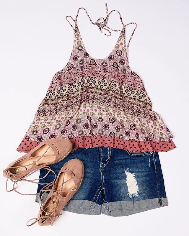 Tank top and shorts on repeat ☀️🌊🌸🌼🎉😝💯😍 #WallflowerJeans #SummerStyle⠀