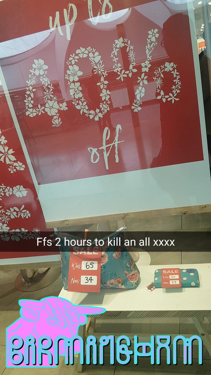 KaeleeTomlinson's tweet photo. 2 hour break in birmingham how else do i spend it??? #Shopping #Treats #ForMe #ForHouse #Bullring #Birmingham #PaidToShop ๐๐ https://t.co/yr53ccdgBR
