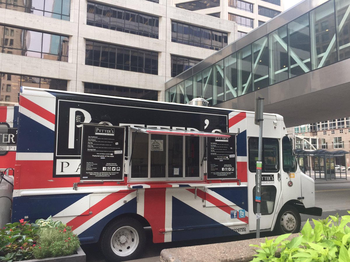 GabeStreet92's tweet photo. Serving Downtown Minneapolis today!!! https://t.co/yvjzD7c9DY