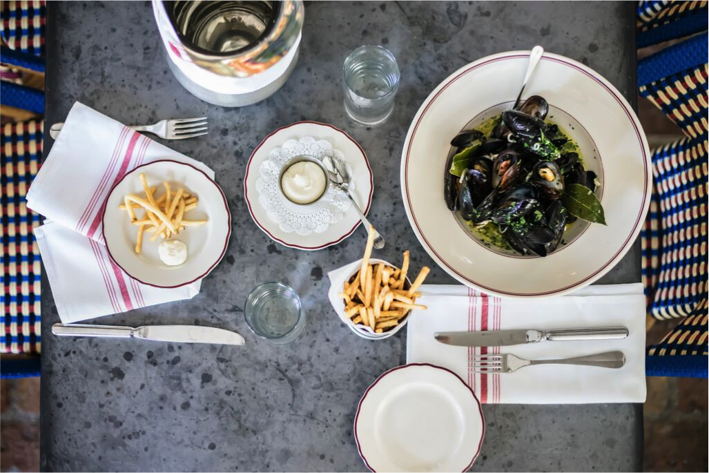 Lunch break goals at #LeZoo #BalHarbor #Miami #Food #Foodie | 📷 <a href="/andrewhektor/">Andrew Hector🧢</a>