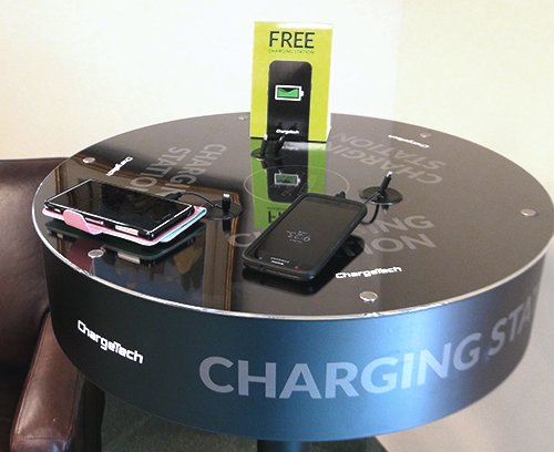 BrockvillePL's tweet photo. Got a NEW charging station set up in our reading area! Never worry about your phone dying again.. at least not here! ;)
#librariesarecool https://t.co/faSWGdvayY