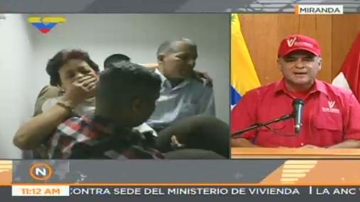 🔴🆕 || Min. <a href="/MQuevedoF/">Manuel Quevedo</a>: 
 Repudiamos el ataque terrorista que atento contra la sede del <a href="/Minhvi_Oficial/">Hábitat y Vivienda</a>