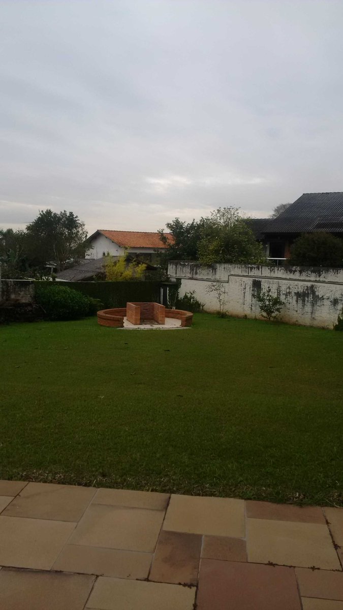 Lorenzo Thompson tweet media