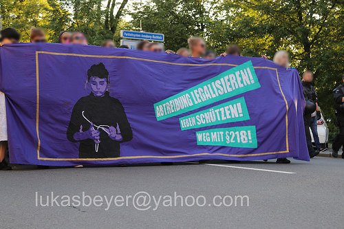 LukasBeyerFoto's tweet photo. @ProChoice_SN hier meine Fotos aus #AnnabergBuchholz
https://t.co/F1CGZWLVO4
#Schweigemarsch #NoFundis #AB1206 #ProChoice https://t.co/WZyRQpoOuI