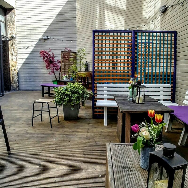JerusalemNoho's tweet photo. In #Fitzrovia or #Soho 
Mon-Fri #HappyHour 4-8pm 
Selected bottle beer £2.50, cocktail pitchers £12.50, house wine £12.50 #Jerusalemnoho #W1 https://t.co/kP1EPWJyib