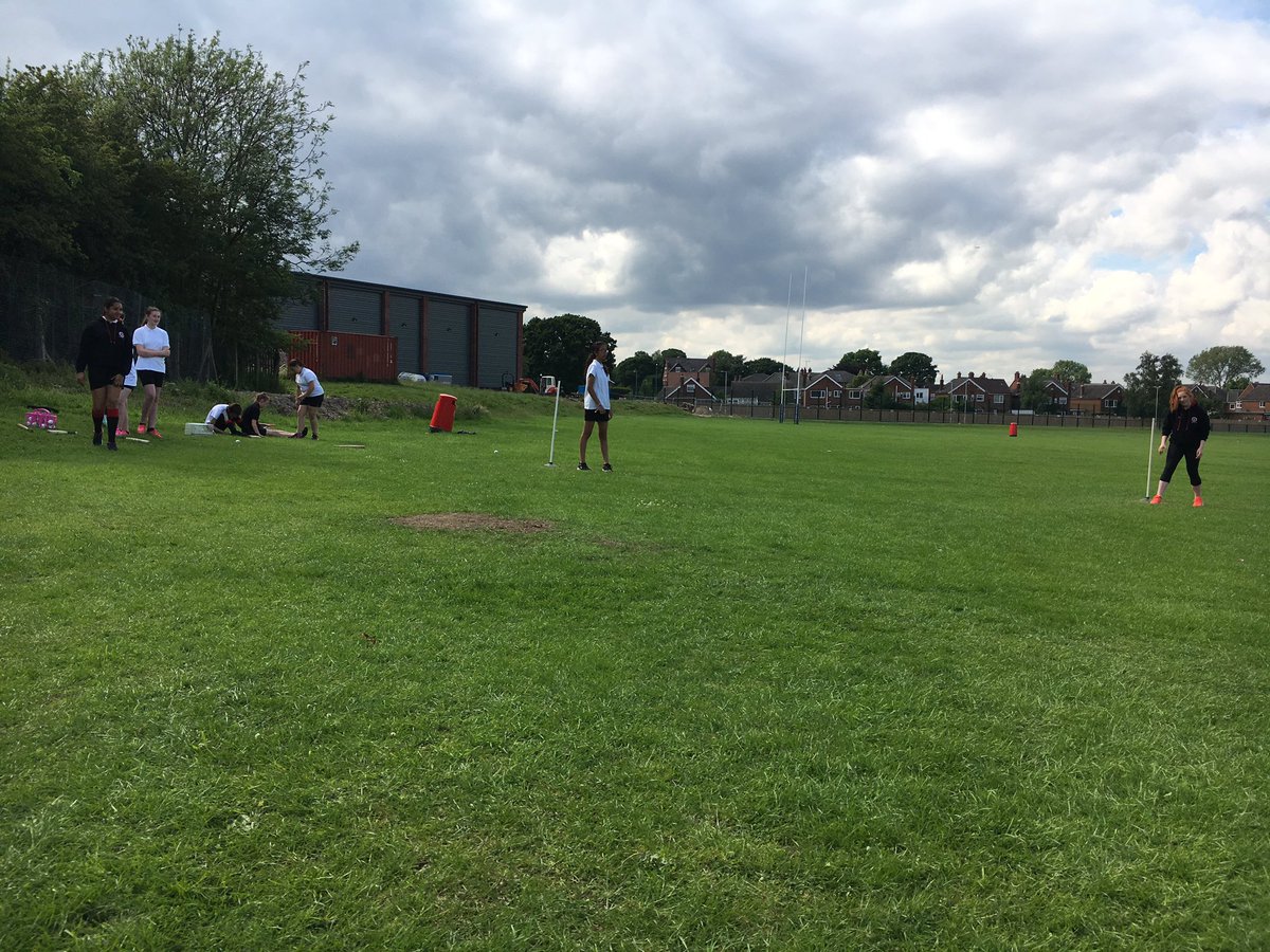 BecketsPE's tweet photo. Rounders Practice in full swing :) https://t.co/ugeRQNbEVR