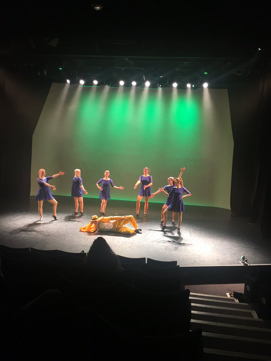 fit4dancect's tweet photo. #lcdance show looking good! @LeicesterColl https://t.co/SSM7IPpWTn