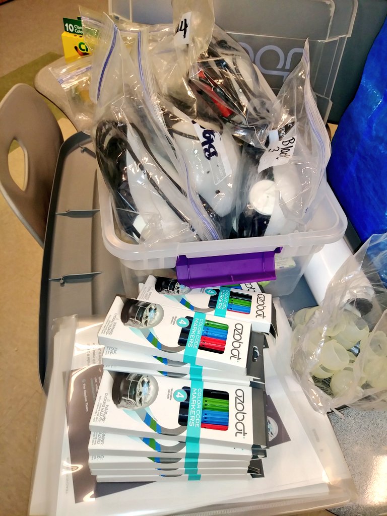 mcbride_edutech's tweet photo. Ready for @HokeCoSchools STEM Academy @HCSDTIF #HCSDL @OZOBOT @LEGO_Group @WowWeeWorld @birdbraintech @ncpublicschools @ncdpiDTL #finchrobot https://t.co/jMSS5tb2WW
