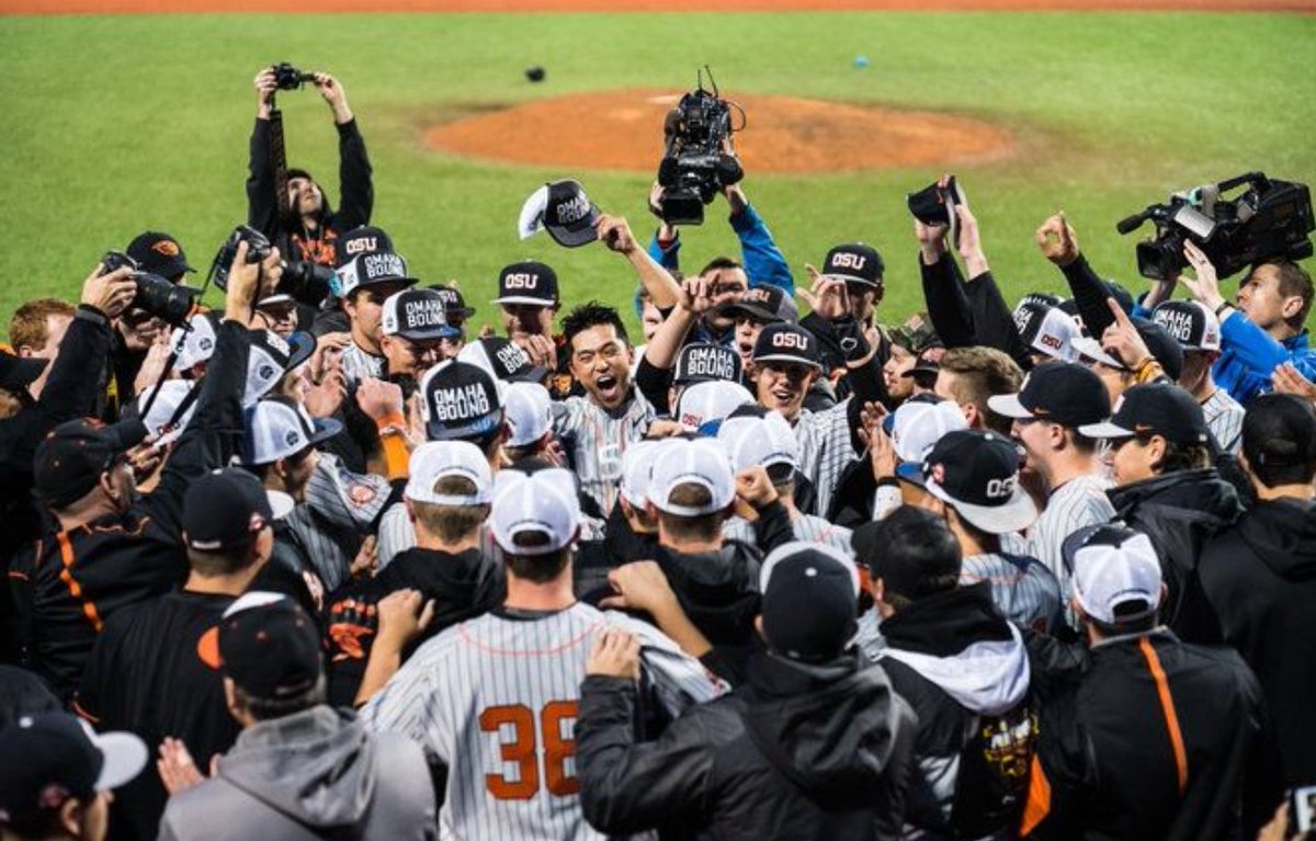CollegeBaseCNT's tweet photo. RETWEET if you're rooting for @BeaverBaseball to win the national championship https://t.co/O5G1QjHY6m