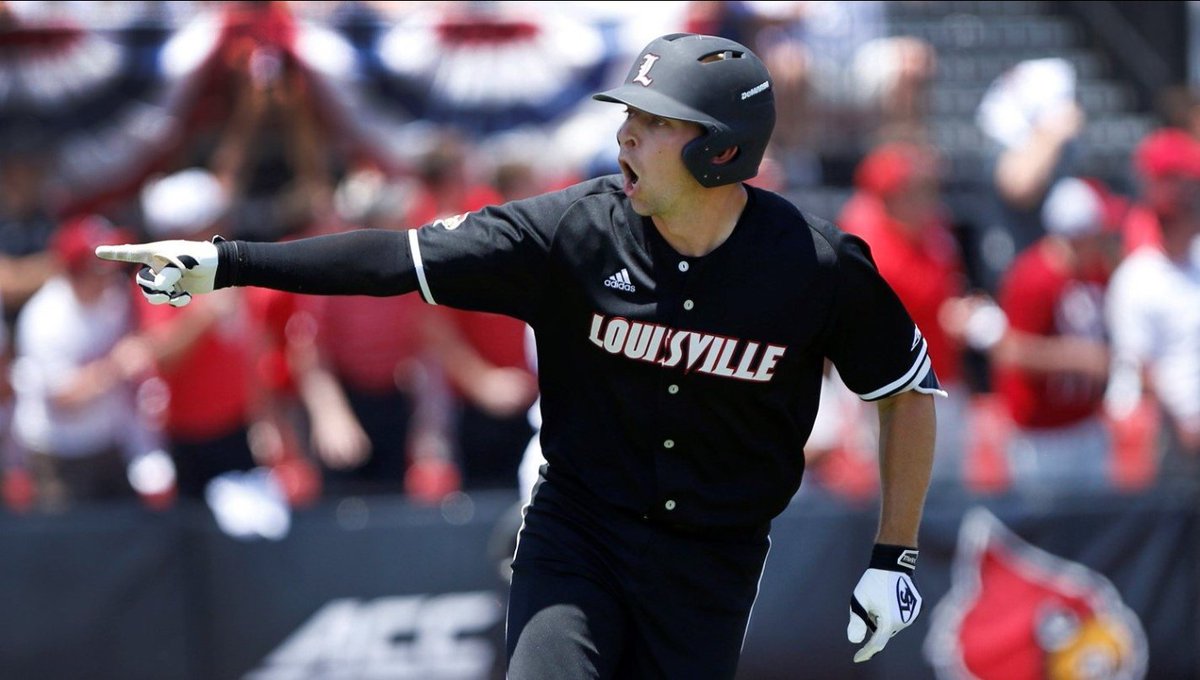 CollegeBaseCNT's tweet photo. RETWEET if you're rooting for @UofLBaseball to win the national championship https://t.co/ZeMCrDkeZl