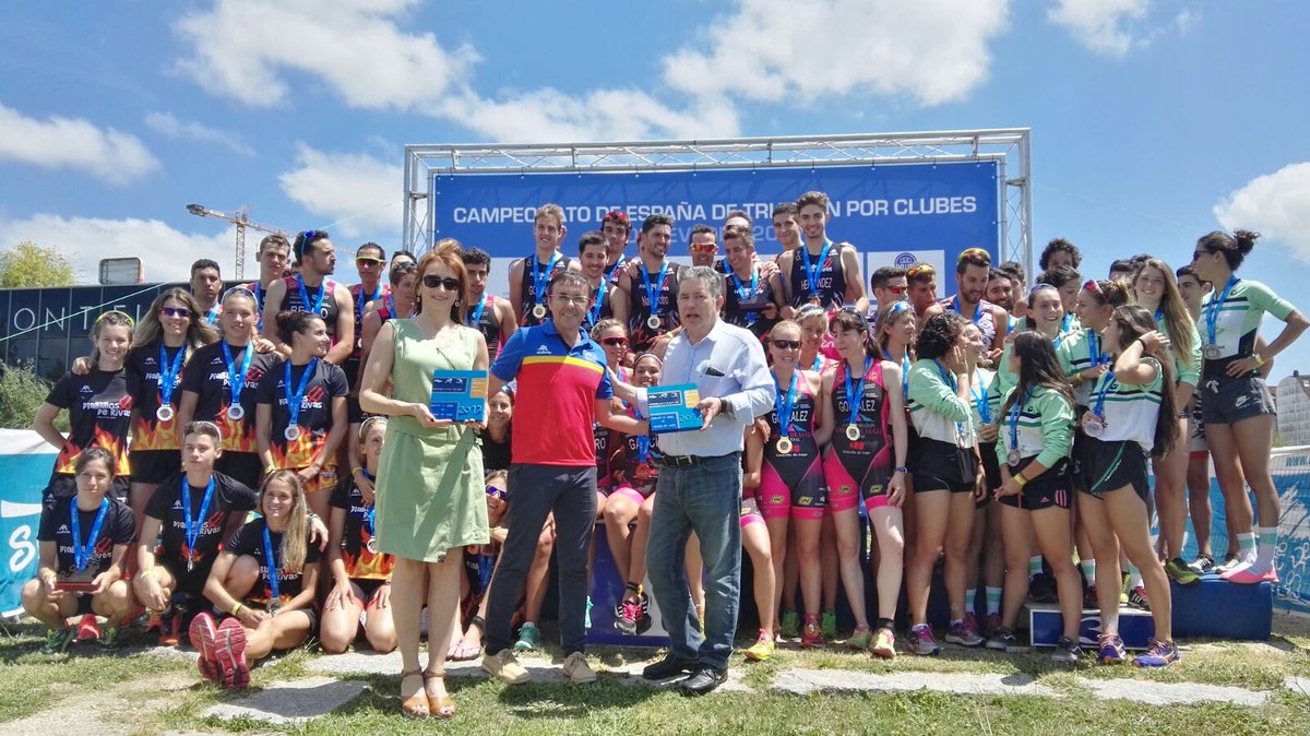 FEGATRIPM's tweet photo. O xoves 15 de xuño (18:15 horas) en Teledeporte, reportaxe
do Campionato de España de Tríatlon por Clubs Pontevedra 2017 #PonteTri https://t.co/LXtif0TCRw