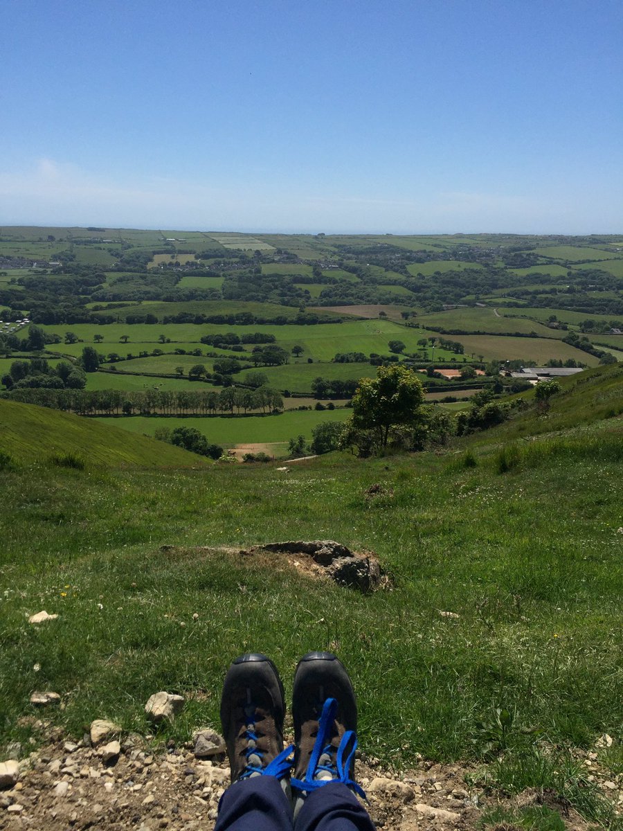 LisWarren's tweet photo. Magical walking country #PurbeckWay #Dorset today @hfholidays 😎 #PinnerRamblers https://t.co/dHSHgIWceb