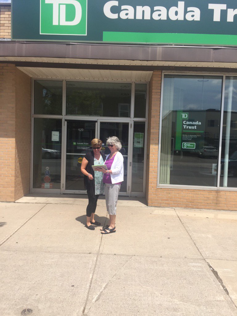 There are a lot of benefits to digital banking! #bankingoutdoors #letsrisedigitally <a href="/SanaHubaishy/">Sana Hubaishy_TD</a> @TinorSebastien