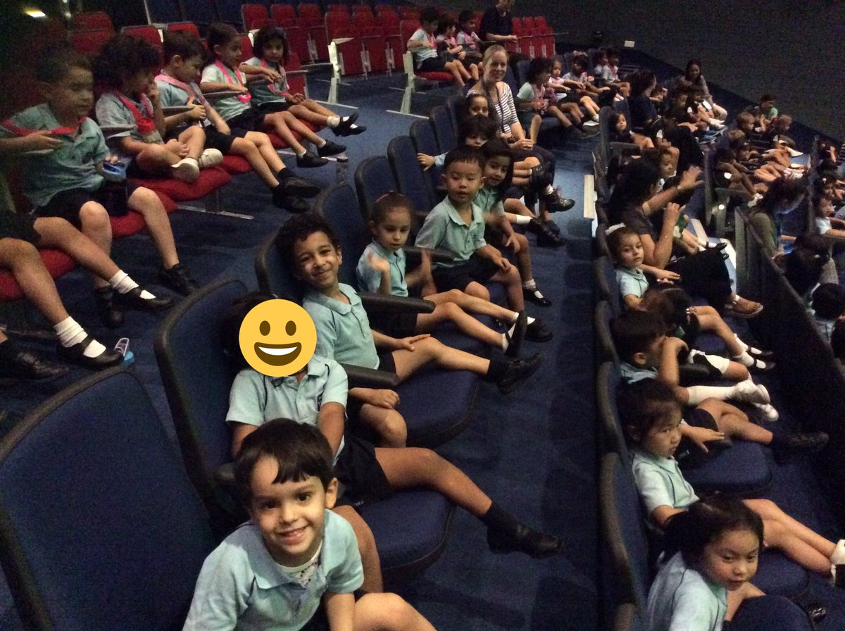 WSO_FS1's tweet photo. Jellyfish fish a Class really enjoyed the Jungle Book show! 🐻🐯🐒👦🏾 https://t.co/rwjrU3Udaa
