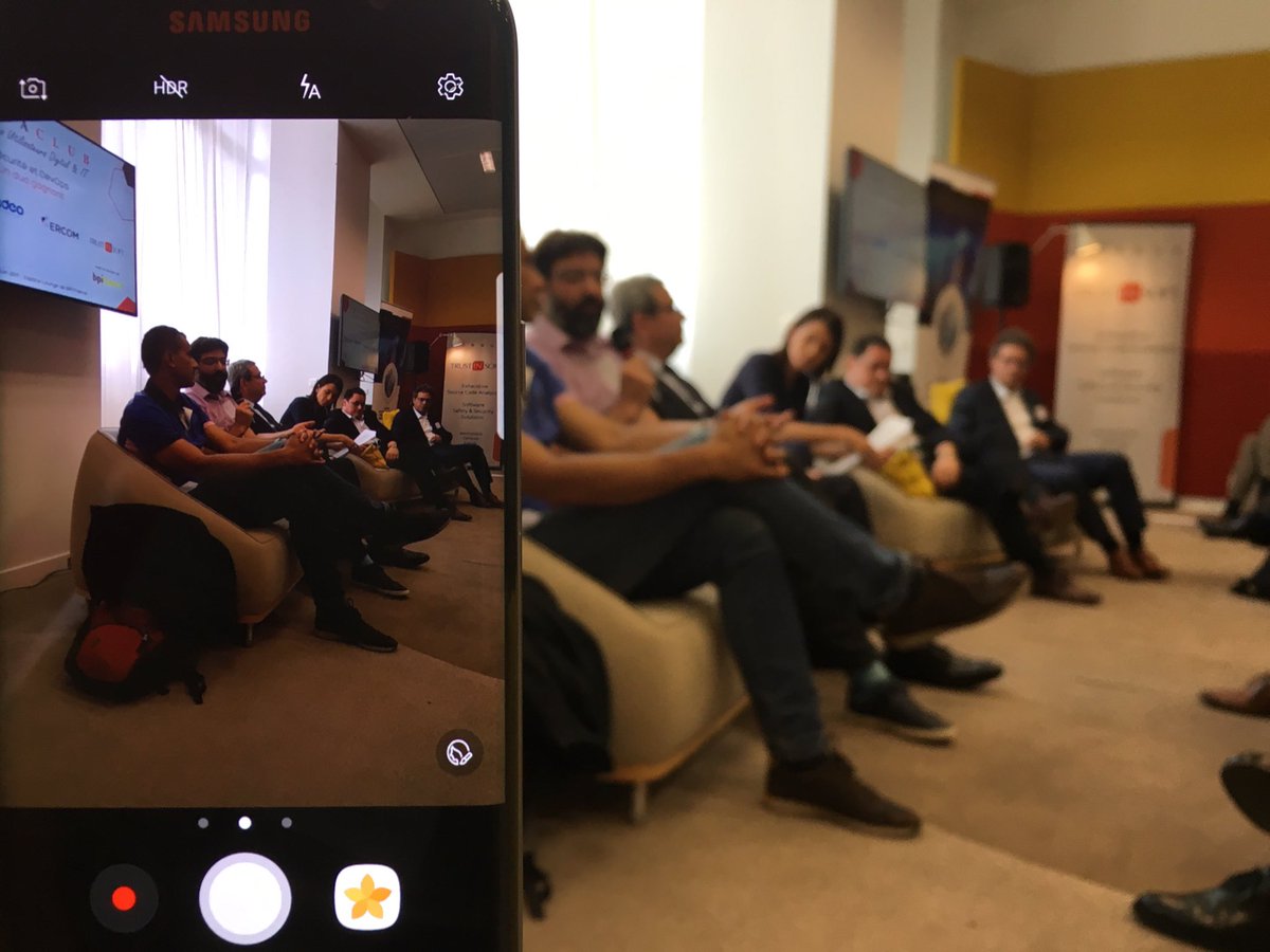 ArnaudLeRoux's tweet photo. À l #hexaclub , @TrustInSoft nous explique comment ils analysent le #logiciel sémantiquement | #securite https://t.co/YWeX1RAYMh