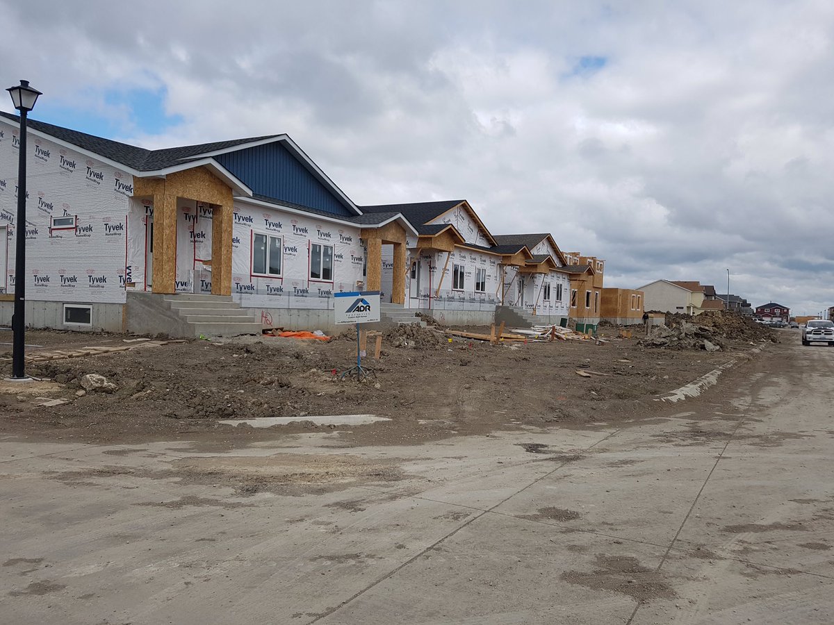adr_properties's tweet photo. Hazelton side by sides are getting done so fast can't wait to see finished homes!#custombuilder #winnipegbuilder https://t.co/jiso8r4kaP