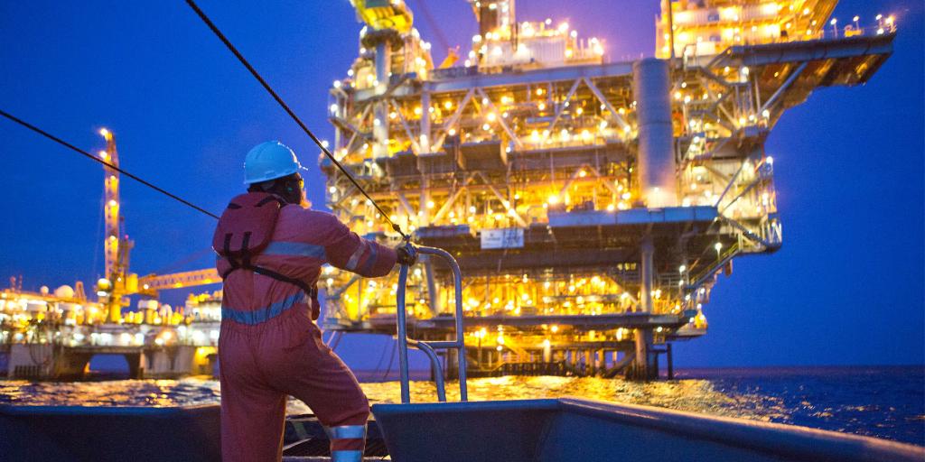 Chevron's tweet photo. Providing energy for progress: we’re helping meet the world’s growing demand for #energy. https://t.co/WZ98Kq39lc https://t.co/NG9b5Eh21d