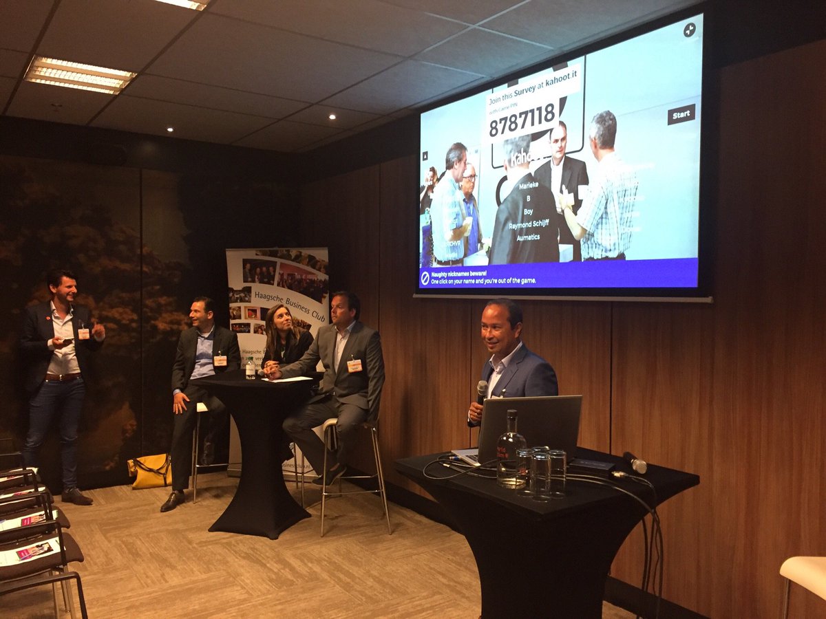 netwerkenhbc's tweet photo. Workshop Innovatie tijdens #MKBGroeiDH https://t.co/E1LKKOl49A