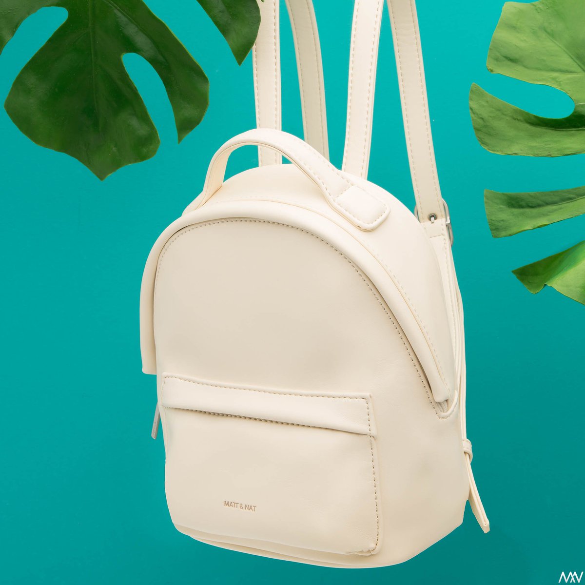 GIVEAWAY ALERT. We're celebrating summer! Check us out on Instagram @matt_and_nat to enter for your chance to win the MUNICH MINI in TOFU.