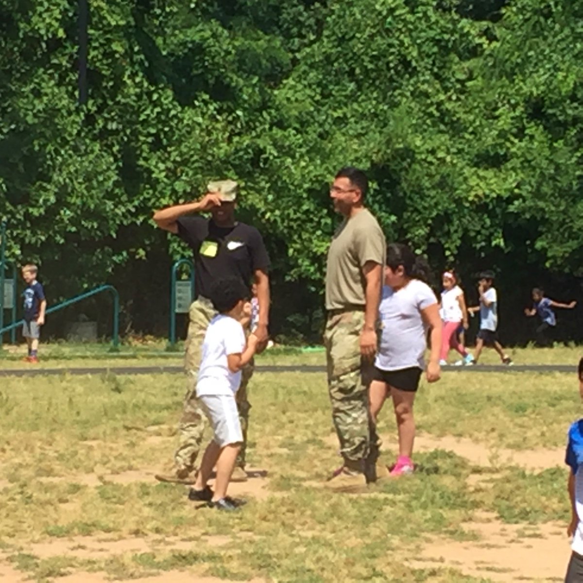 RandolphStars's tweet photo. The soldiers are back!!!! Recess fun with @JBMHHBOSS! #RanIBStars #PerfectPartners #APSIsAwesome #RedLightGreenLight https://t.co/tuaDIJJw4g