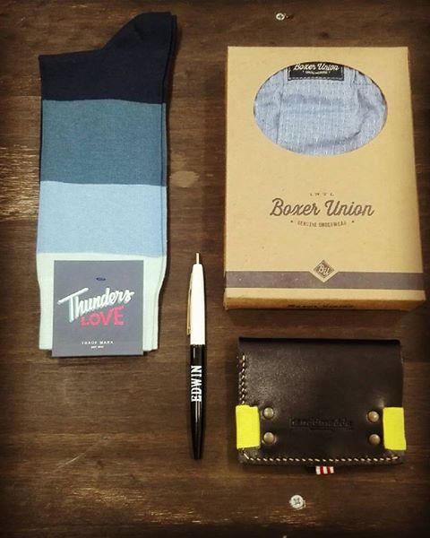 Cobalto_Store's tweet photo. #thunderslove #socks #boxerunion #edwin #edwinjeans #handdmaddeleather #mensaccessories #classy #madrid #cobaltostore https://t.co/blyI7EIqTk