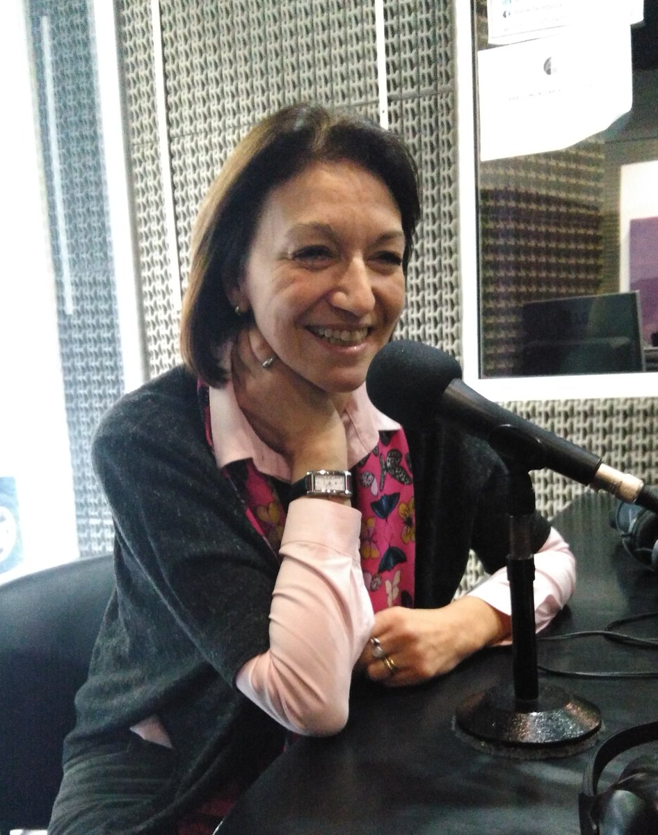 radioculturaba's tweet photo. Ahora en FM 97.9 | Diana Wechsler presenta la muestra Sublevaciones, en el @MUNTREF #ArtesCombinadas https://t.co/ddNTnB0bQn