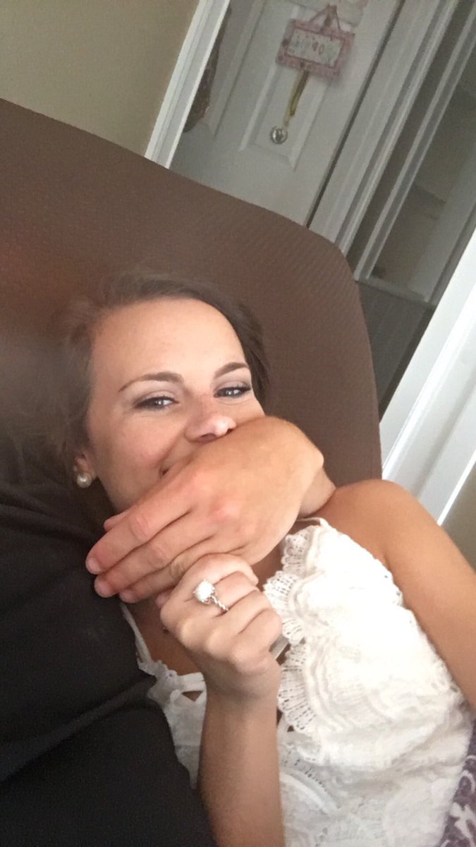 8 months with this gorgeous girl. I love you so much Makenzie. 😘❤️