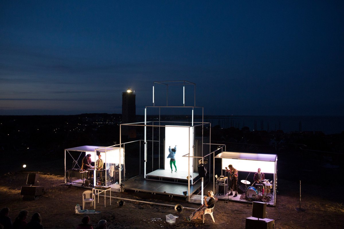 toukidelphine tweet media