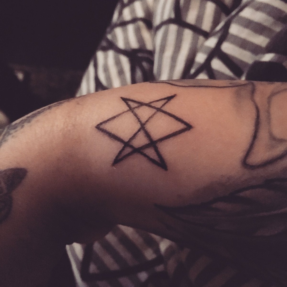 SandJanne's tweet photo. New tattoo! SPN love! #SPNFamily #SPNLove https://t.co/3WF3wxptI0