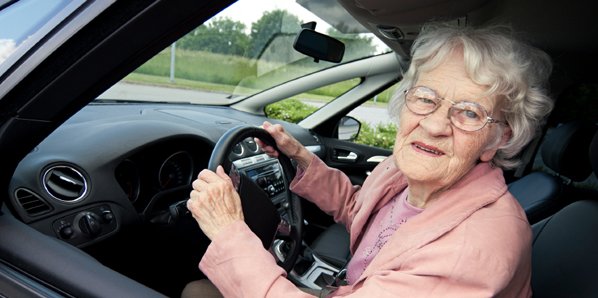 getparkplus's tweet photo. Are your 70+ year old parents still driving? Read up on #SeniorDriver trends via @IIHS_autosafety: https://t.co/Zd8k4nggDv #drivingtrends https://t.co/Xy41W83bfC