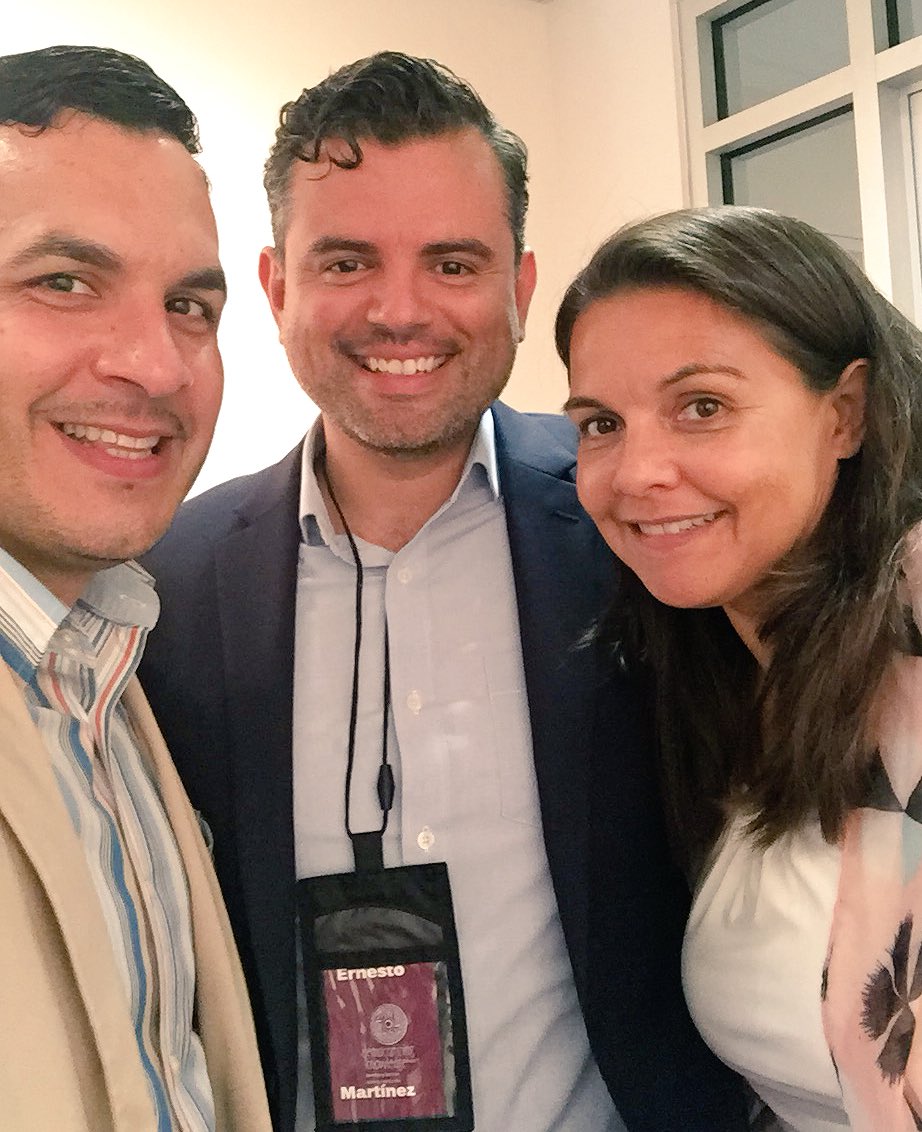 drdavidperezii's tweet image. Enjoying my time as Faculty In-Residence with @Rutgers_Newark HLLC. #DemocratizingKnowledge Summer Institute. ✊🏿✊🏾✊🏽✊🏼✊🏻