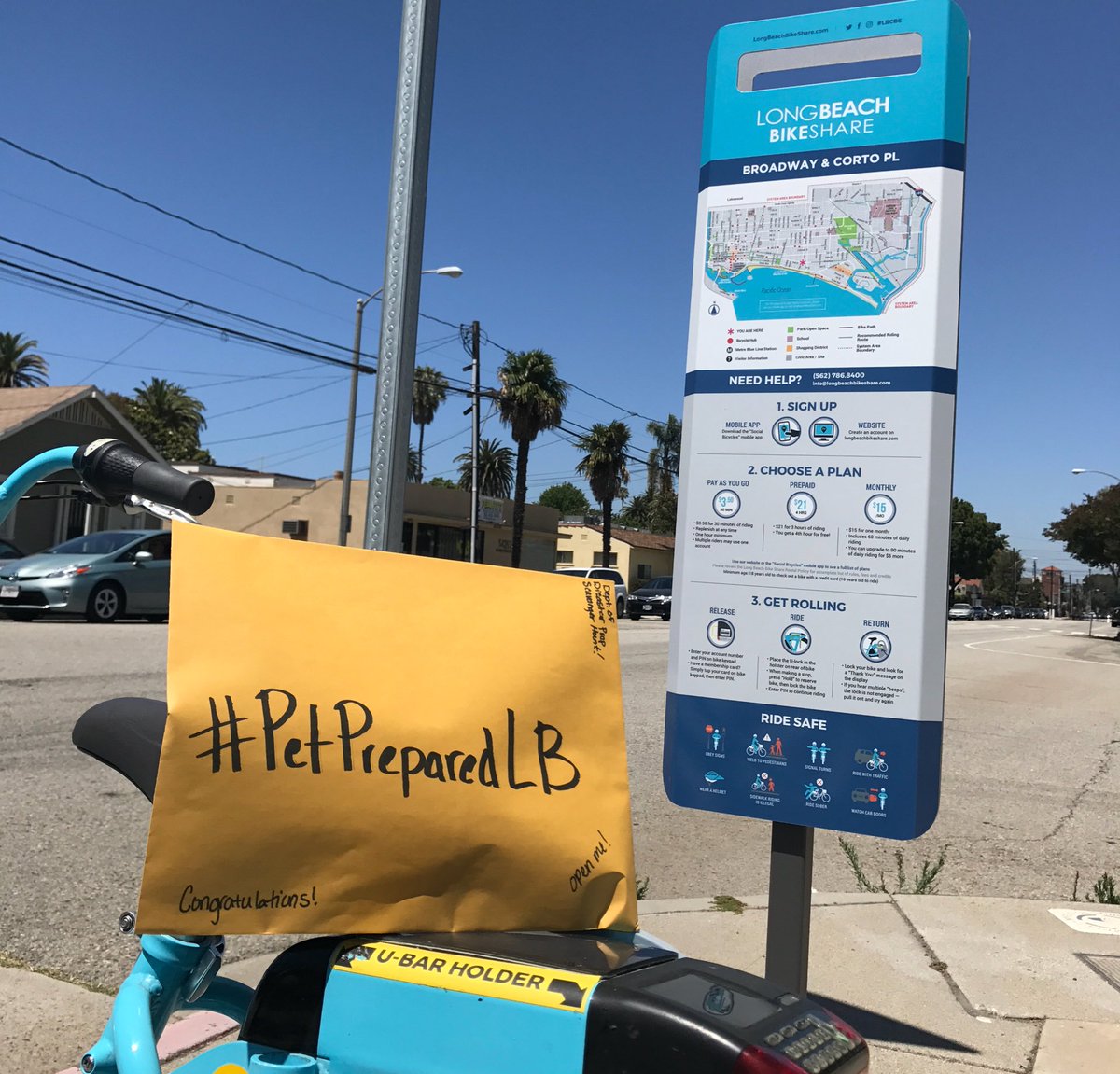 The first envelope has been left for #PetPreparedLB! <a href="/LongBeachCity/">City of Long Beach</a> @BikeLongBeach <a href="/LongBeachBikes/">LongBeachBikes</a> 🚲🐈🐕