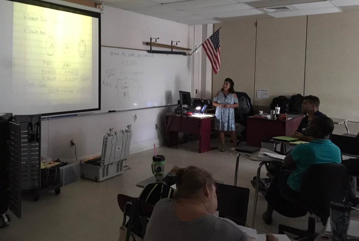 evacwynar's tweet image. STEM engineering design challenge - Backyard Build Challenge #GeometryInAction #StandardsBasedBuilds @Mr_Dowdell @PBCSTEM @DianaFedderman