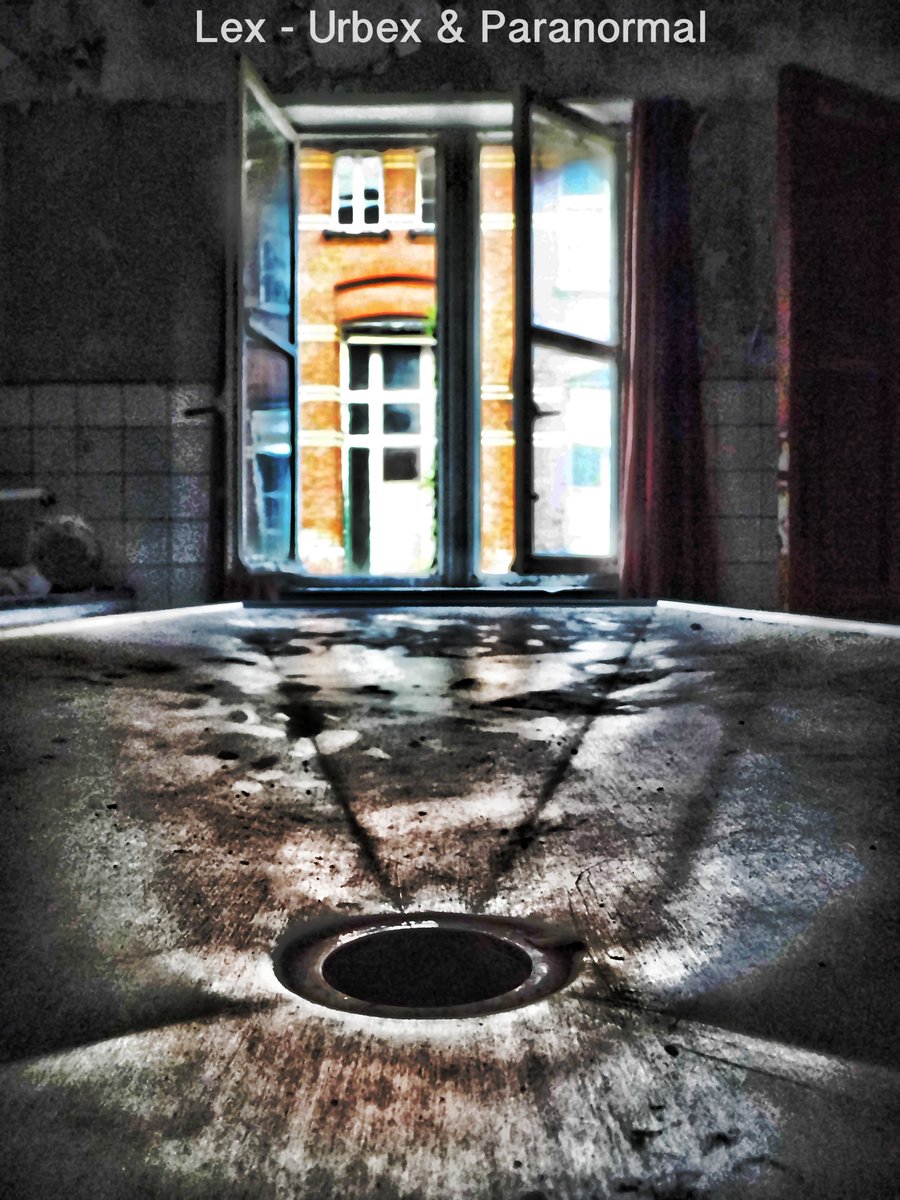 #redasylum #asylum #asile #urbex #urban #photography #decay #abandonedplace #paranormal #hauntedplace #haunted #ghost #spirit #madness