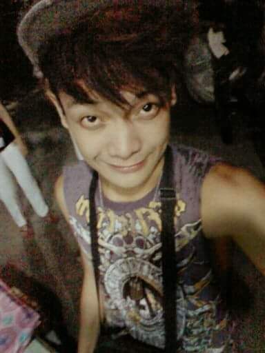allenenaticsofc's tweet photo. Support Hyde of #BOYSontheAVENUE https://t.co/lsOXmKt5Cy