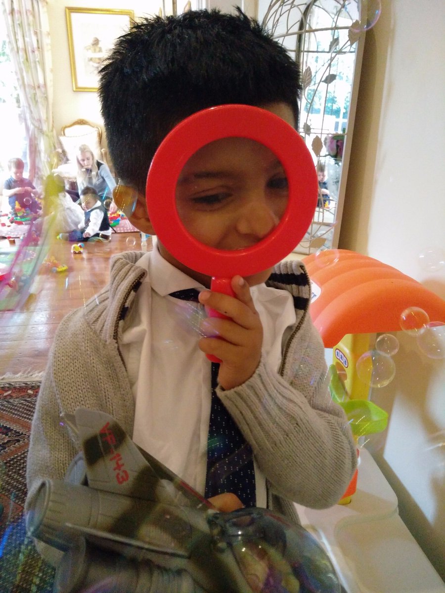 Hi <a href="/earlyyearshour/">#EarlyYearsHour</a> Our aim is to help the smaller guests enjoy the events their mums &amp; dads are attending. we #play #explore #earlyyearshour