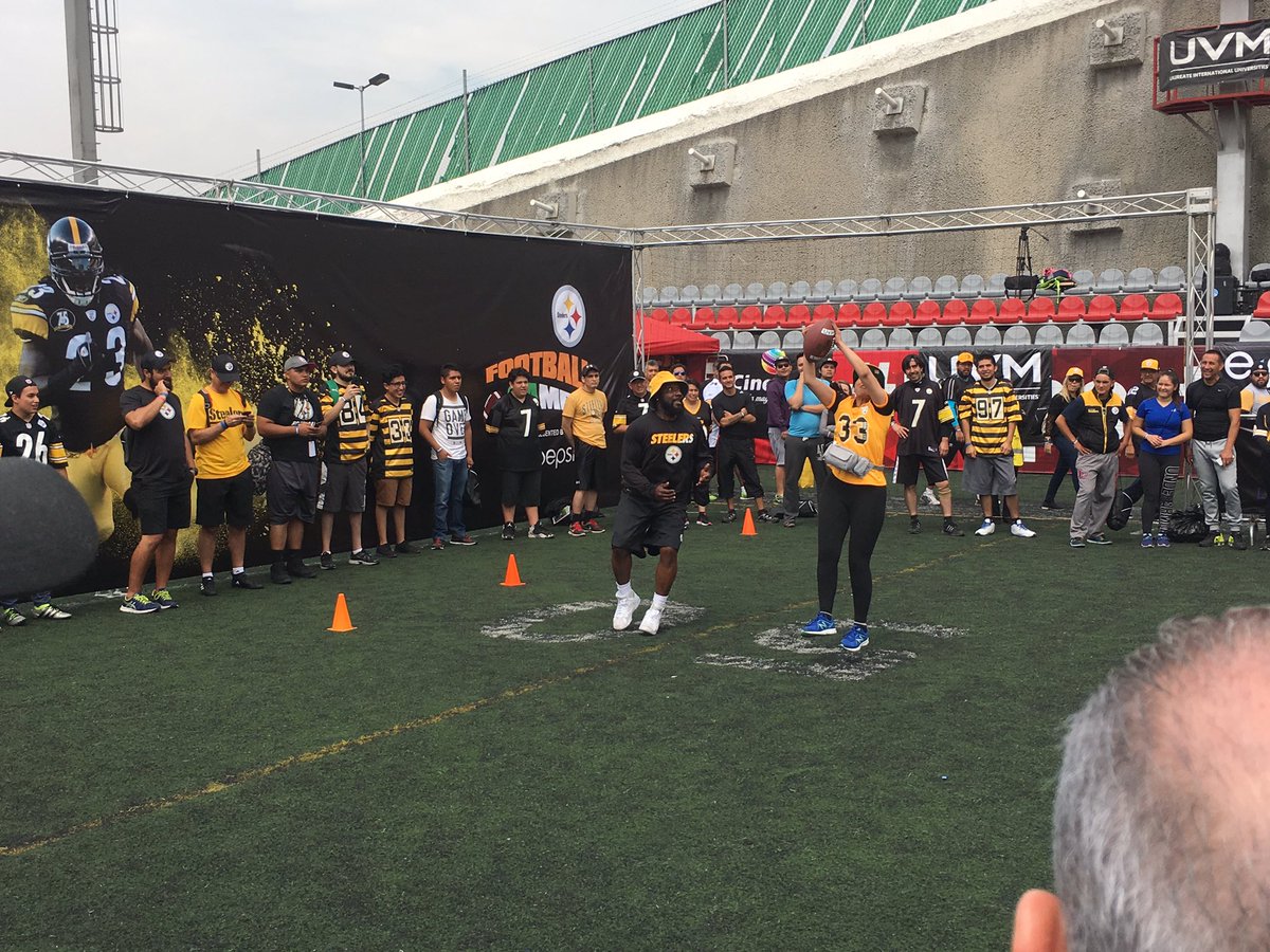 Si no fuiste al #SteelersFootballCamp  ve las fotos y videos en Facebook.com/TercerCuarto 

#HereWeGo 🏈📲💻🇲🇽