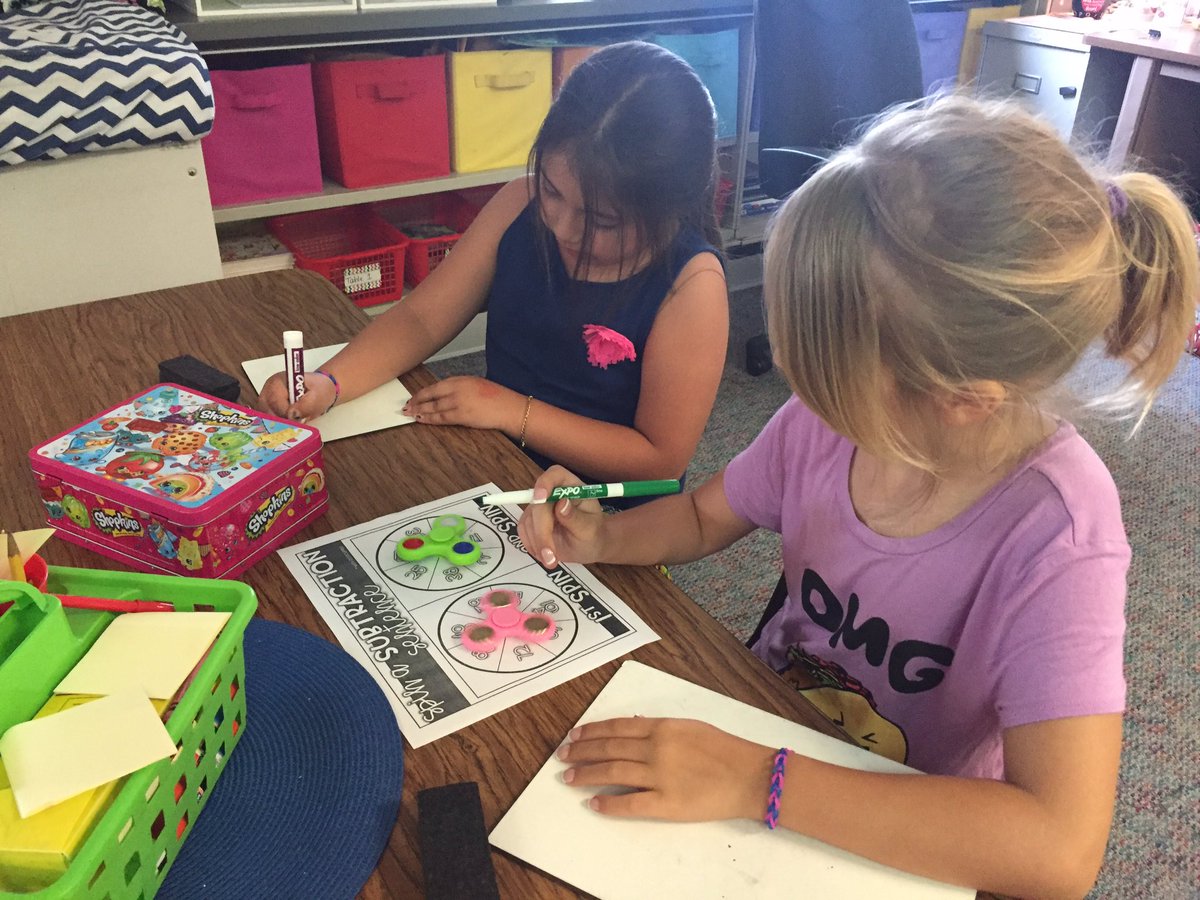 KTarchalski's tweet photo. 2nd graders used their fidget spinners during math! @WLETigers #mathissofun https://t.co/fHyipOnB6B