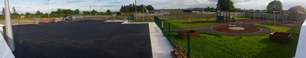 Moore Playground tweet media