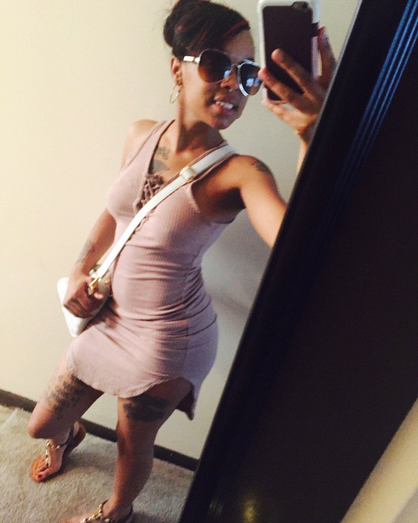 _xladyred's tweet photo. "Dress it up && make it real for me " #REDDSPost π https://t.co/LYYrmsiL5Z