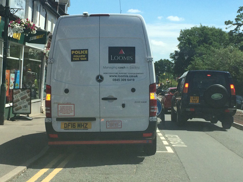 parkitrightuk's tweet photo. @LoomisUK  blue badge parking taken outside chemists blocking colleague getting urgent medicine, unacceptable. Why? https://t.co/7oQANDUnmI