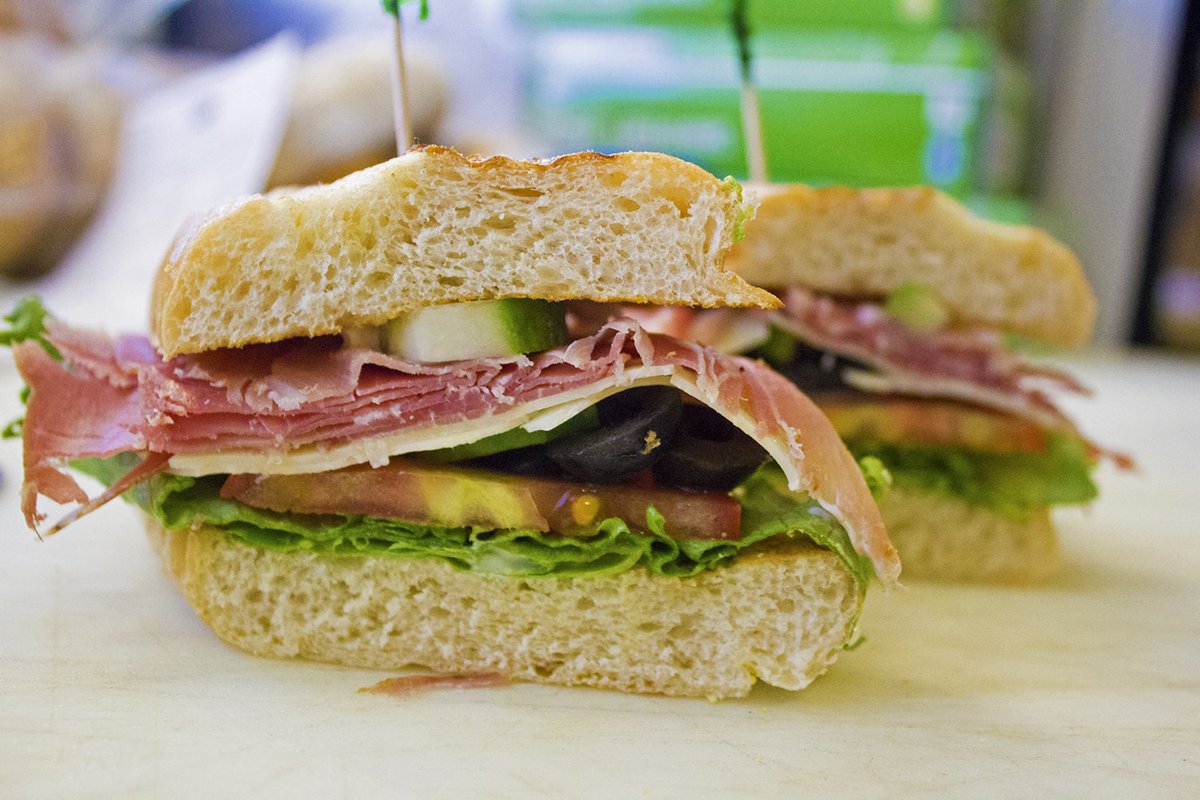 nygardendeli_sd's tweet photo. #Prosciutto feels like a delicacy every time!

#SanDiegoFood #SanDiegoEats #DelMar https://t.co/pQF45rHyTv