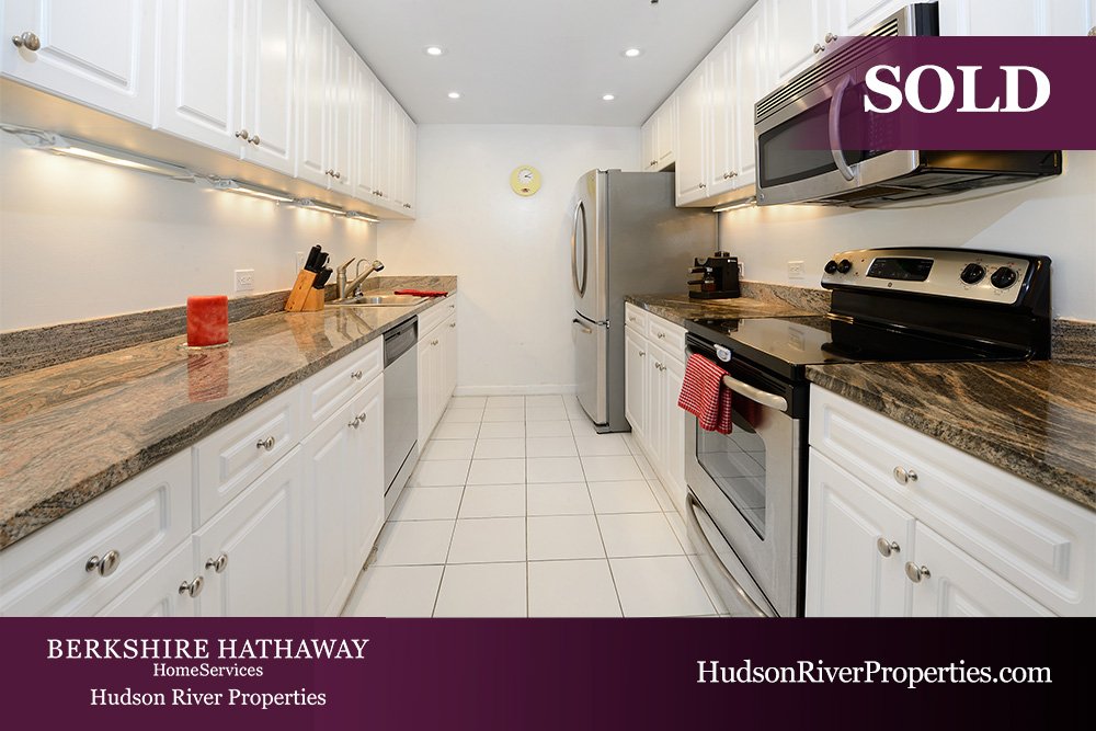 BHHS_Hoboken's tweet photo. A luxury listing on Hoboken's waterfront #SOLD
#WelcomeToHoboken #Hoboken #HudsonRiverProperties #NJrealestate 

https://t.co/2yX1zcE4dH https://t.co/7tYJgEosR6