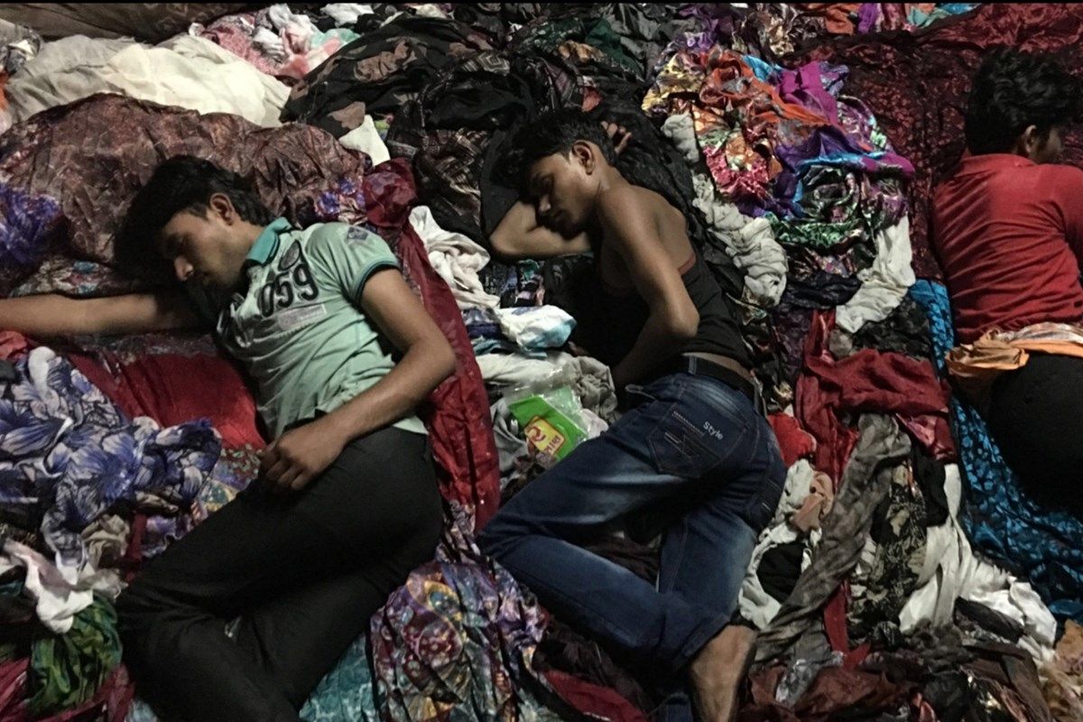Project_JUST's tweet photo. What is it like for workers inside a #fastfashion factory? #documentary 😯 https://t.co/6l096Yy3kz https://t.co/YbdE4r8ZIE